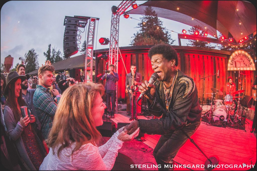 Charles Bradley singing and touching the fanat girl